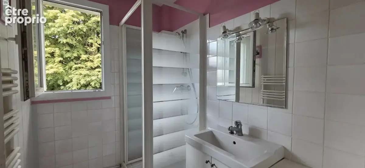 Appartement à Saint Martin d'Etampes de 4 pièces avec balcon, place de stationnement et cave proche gare RER C. à 2.2 km. - photo 4