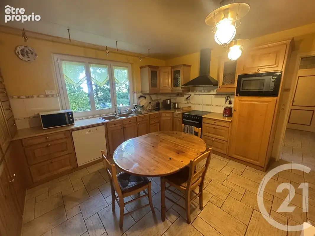 Maison 219 m² à Etais-La-Sauvin  - photo 10