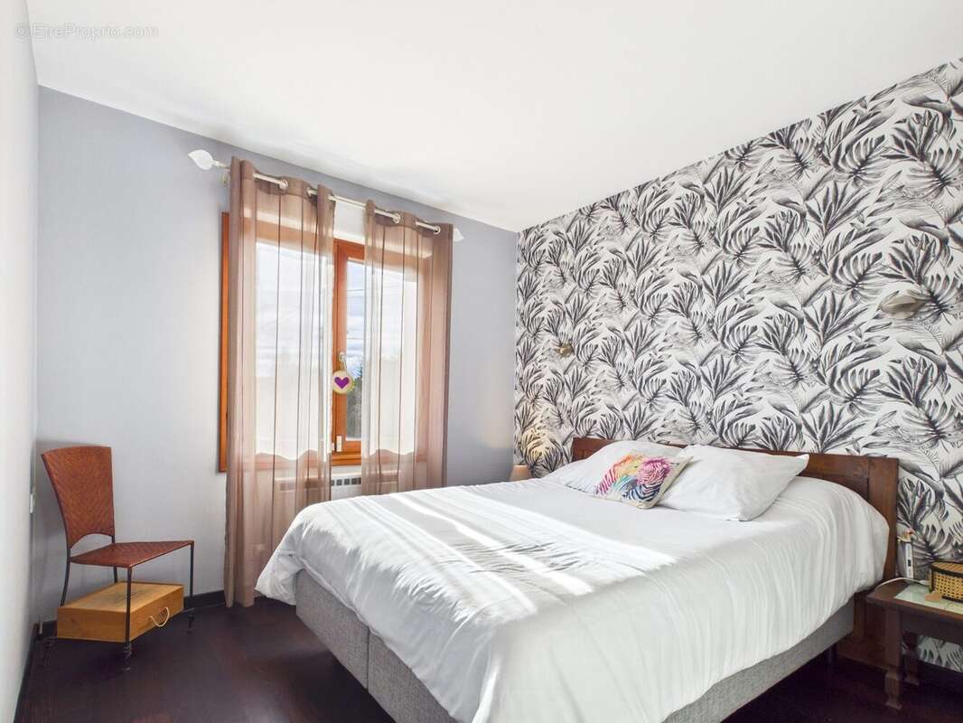 Maison à PEL-ET-DER