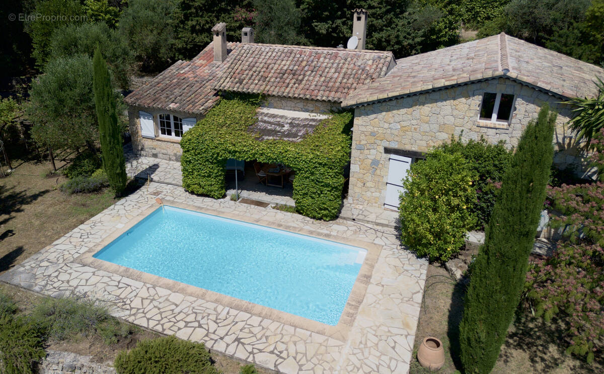 Maison à SPERACEDES