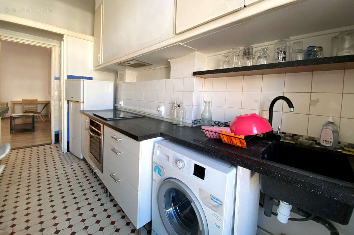 Appartement à MARSEILLE-6E