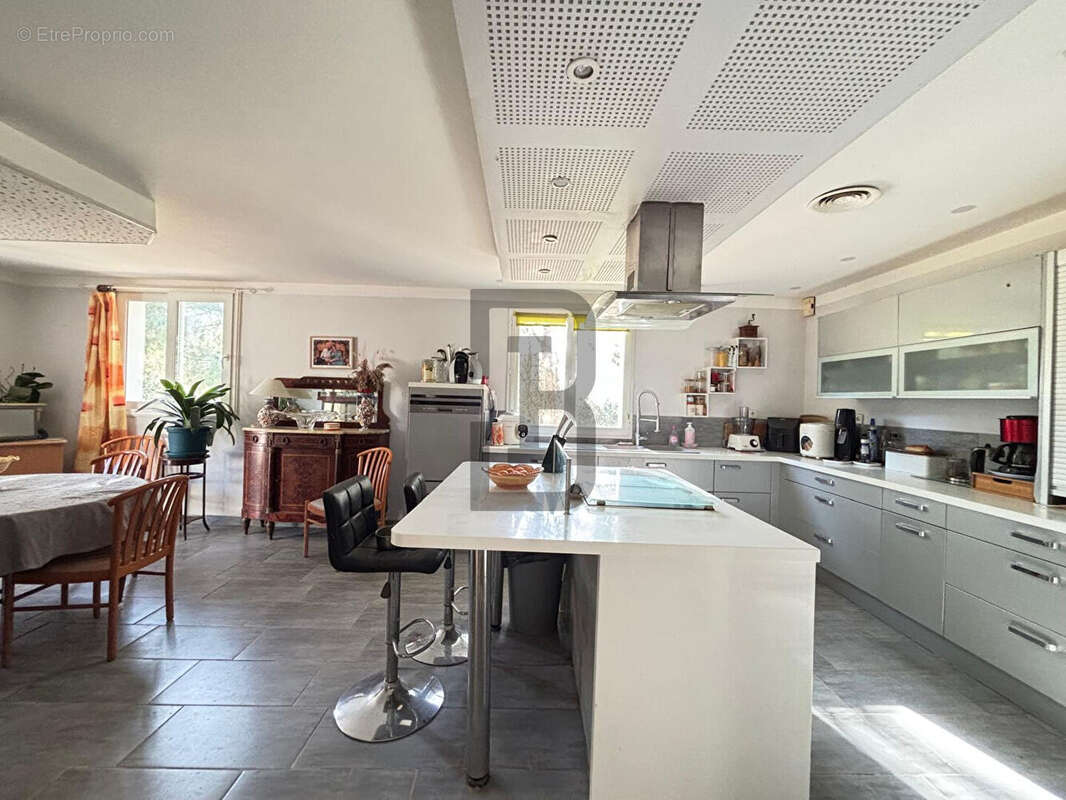 Maison 150 m² à Limoux  - photo 4