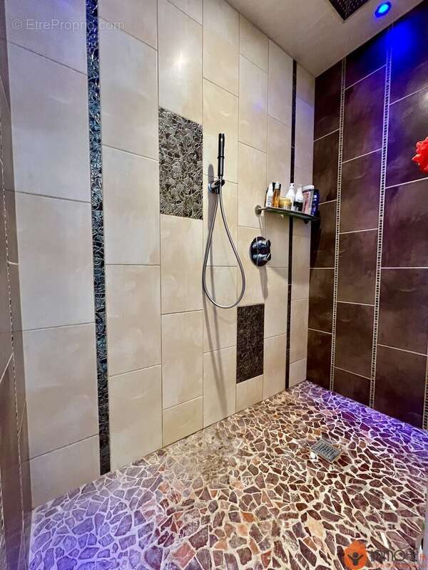 Maison à MAGNY-LE-HONGRE