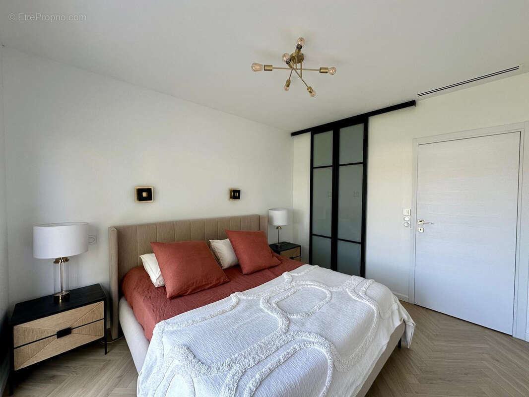 Maison à DECINES-CHARPIEU