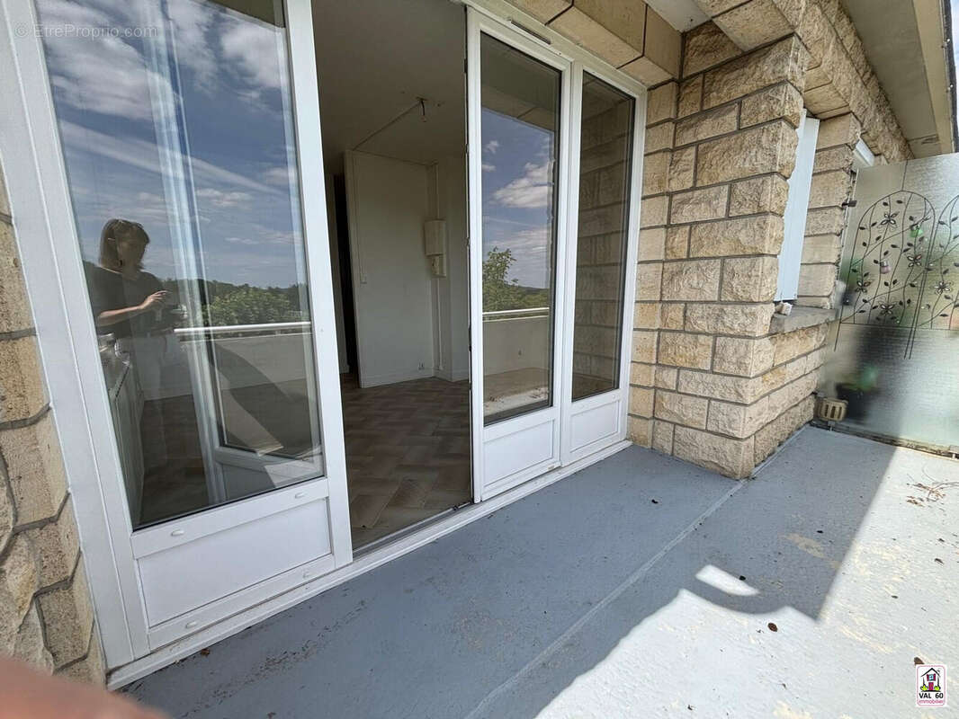 Appartement 26 m² à Clermont  - photo 5