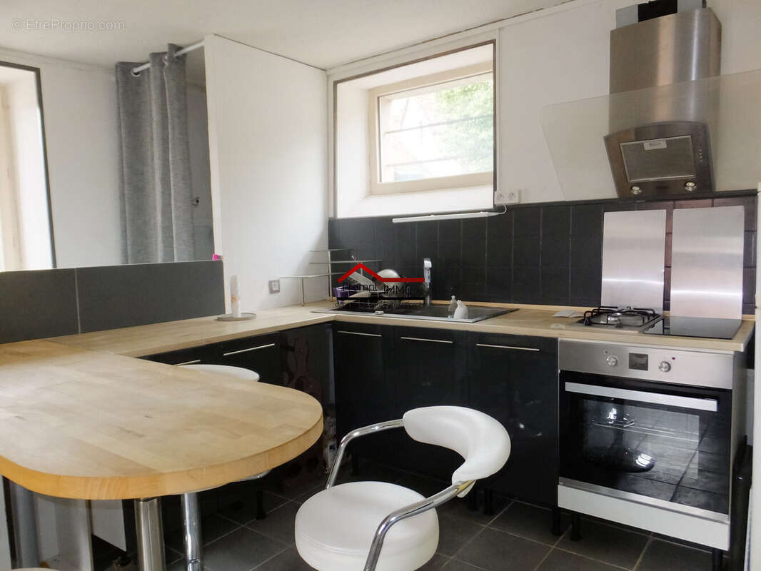 Maison à THENEUILLE