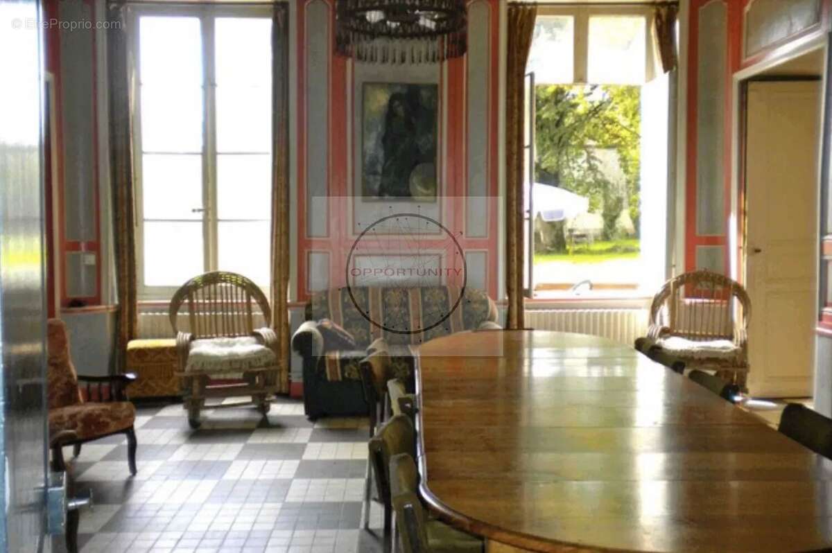 Maison à L&#039;ISLE-SUR-SEREIN