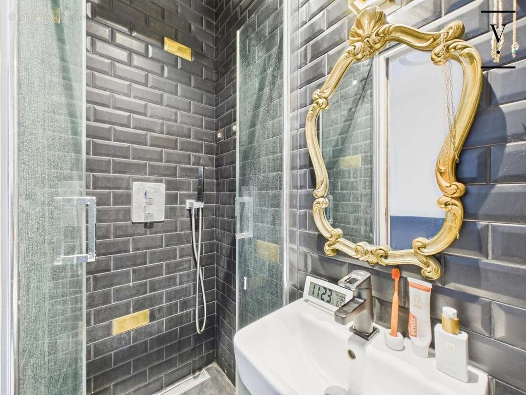 Appartement à PARIS-7E