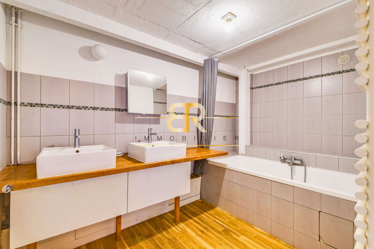 Loft d’exception   esprit maison sous les toits - photo 14