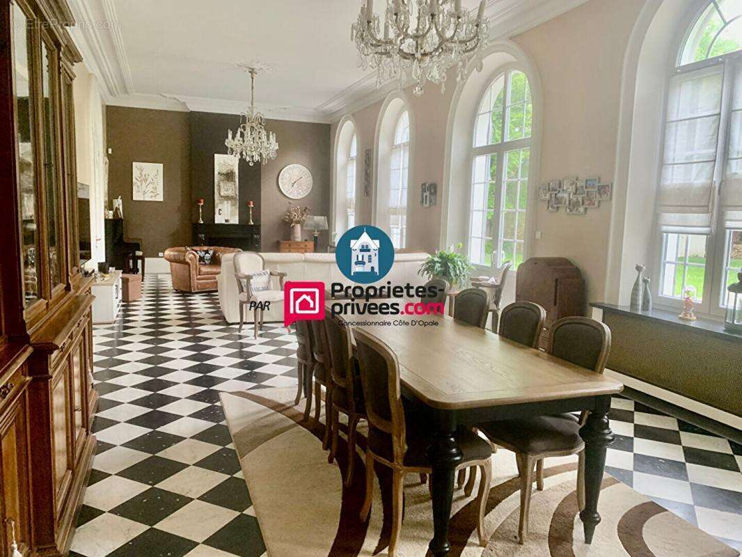 Maison à SAINT-MARTIN-BOULOGNE