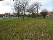 Terrain à VERNEUIL-SUR-VIENNE