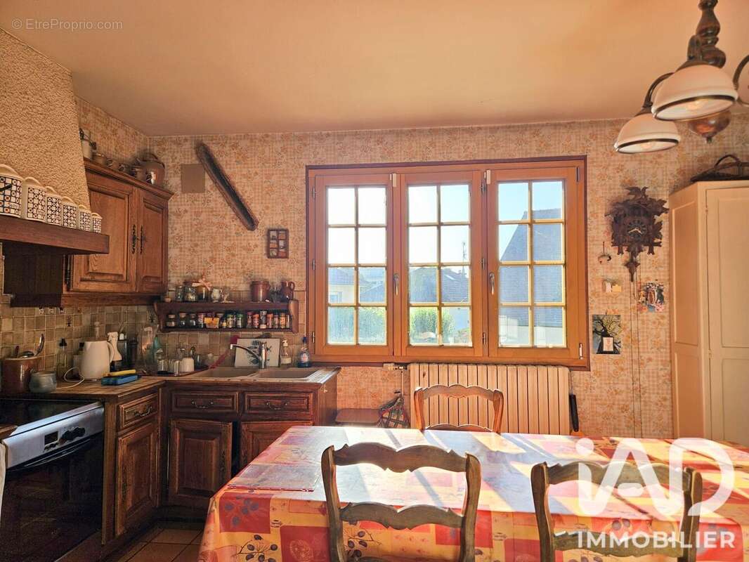 Maison 154 m² à Talant  - photo 4