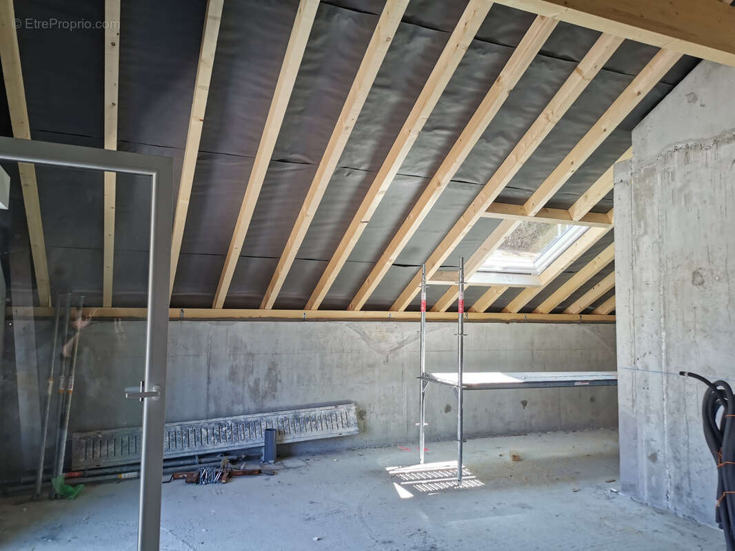 Appartement T1 // LOG 204 R + 2  avec balcon - photo 3