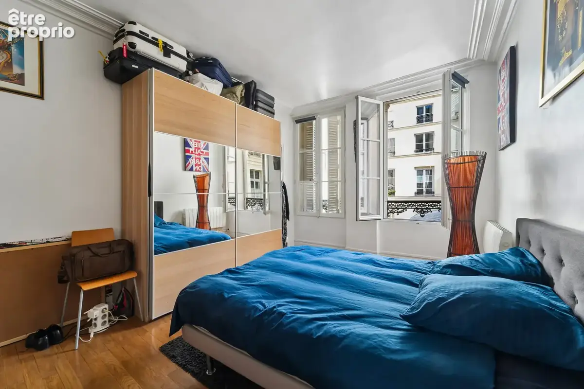 Appartement coup de coeur avec balcon Paris 1er! - photo 8
