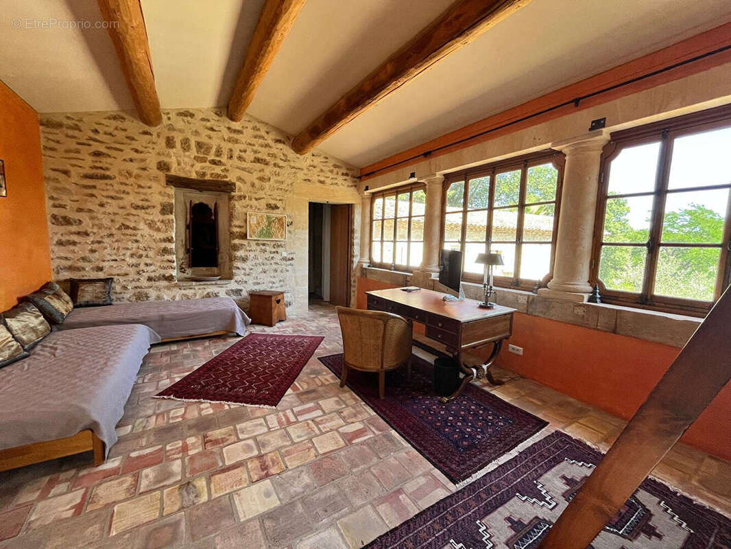 Maison à GRIGNAN
