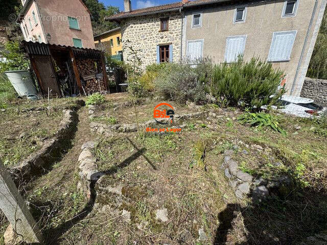 Maison à FERRIERES-SAINT-MARY