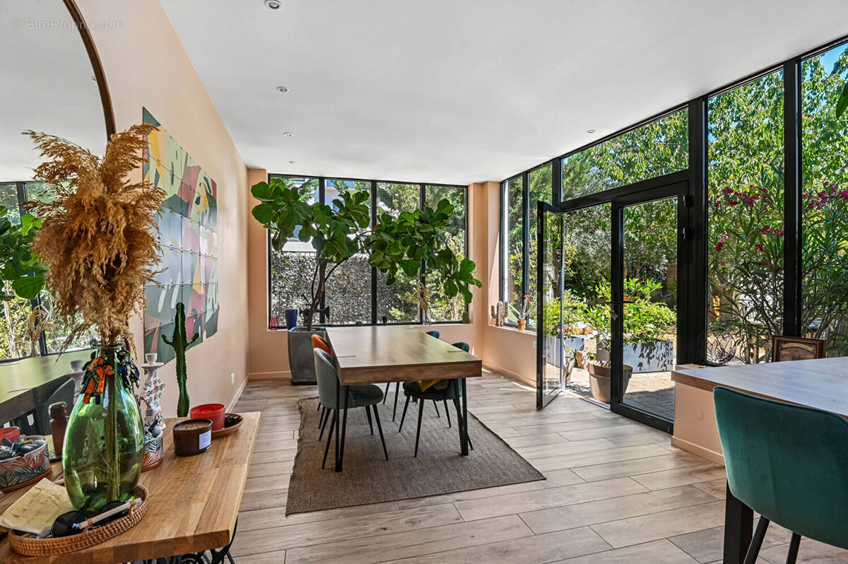 Maison à NANTERRE