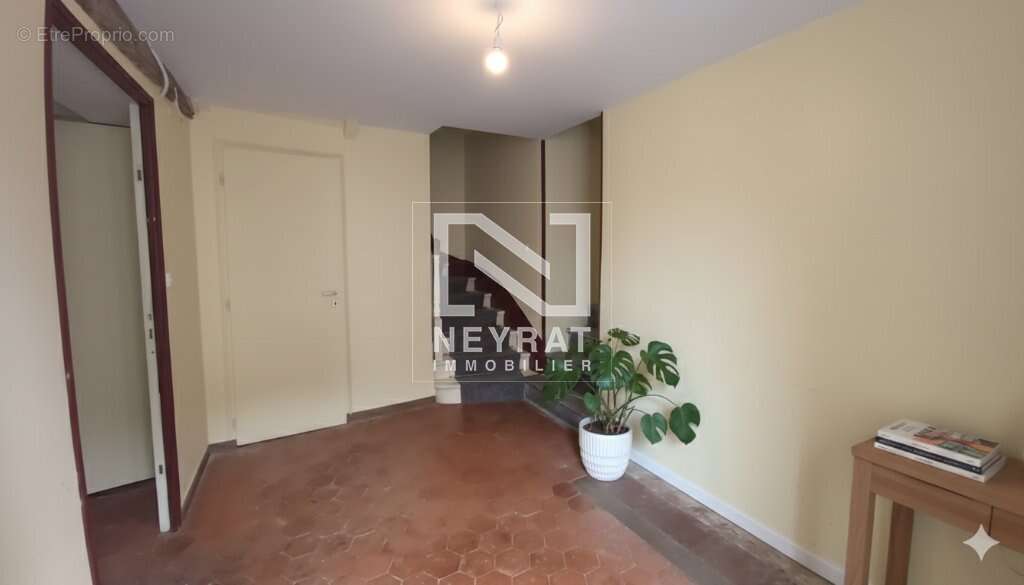 Appartement à ARNAY-LE-DUC