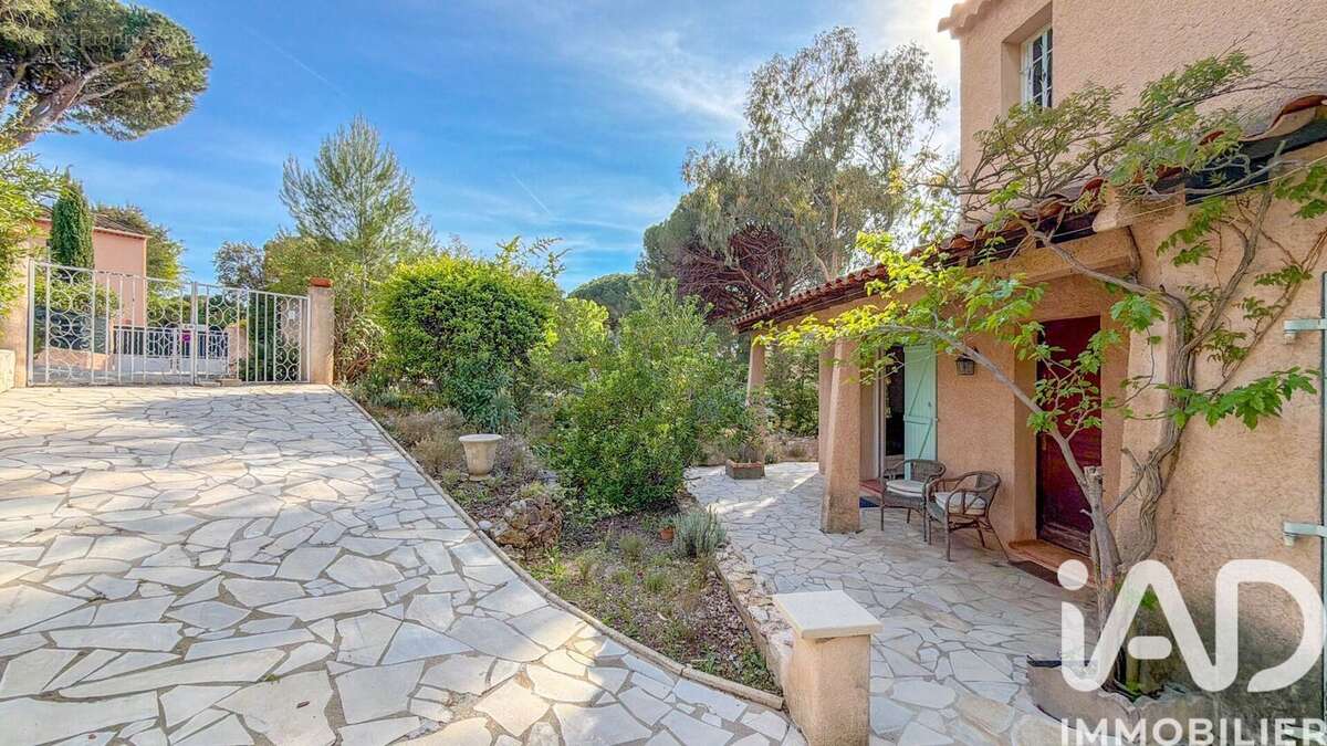 Photo 5 - Maison à FREJUS