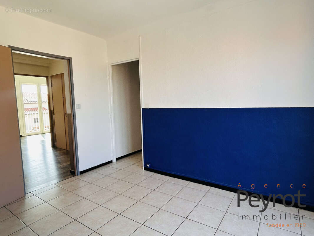 Appartement 82 m² à Saint-Nazaire  - photo 4