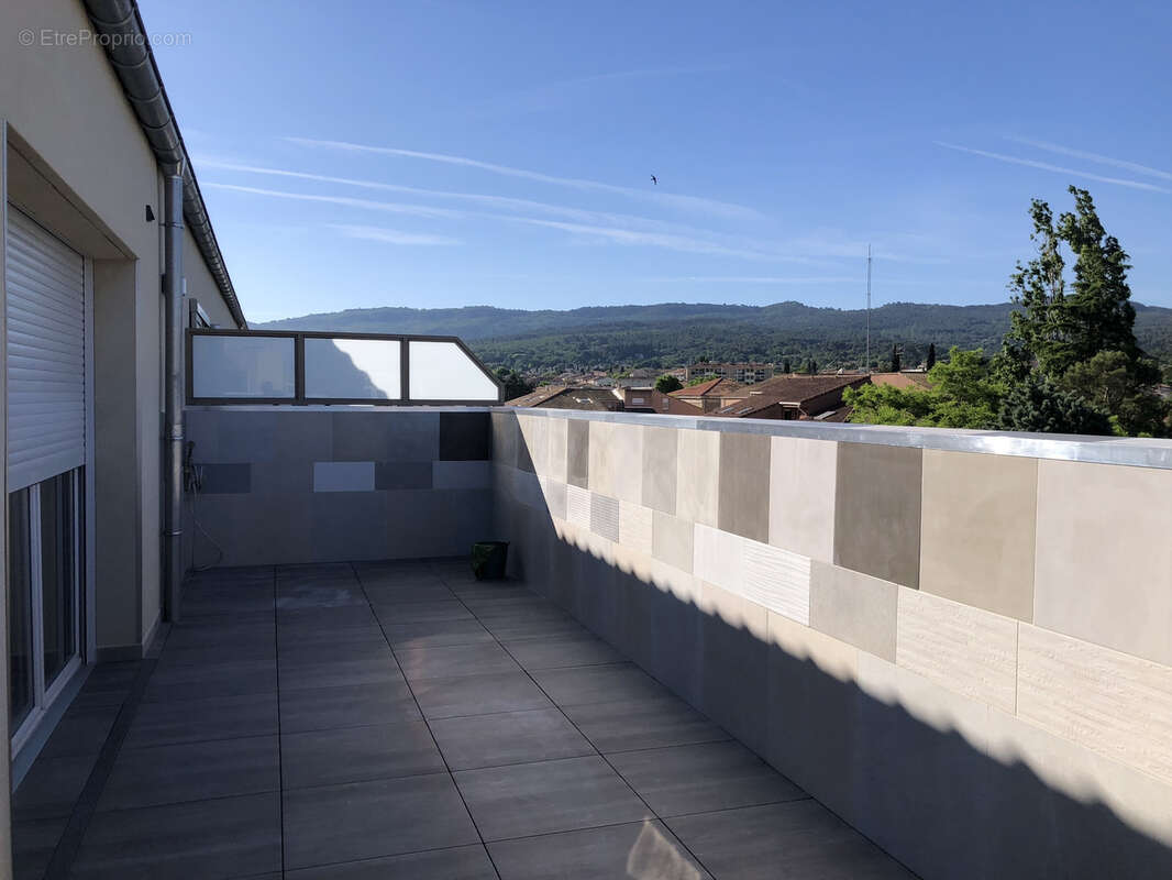 Appartement à TRETS
