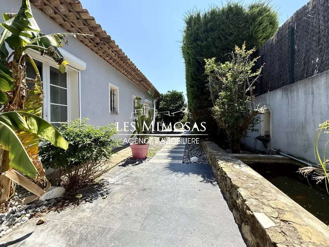 Maison à FREJUS