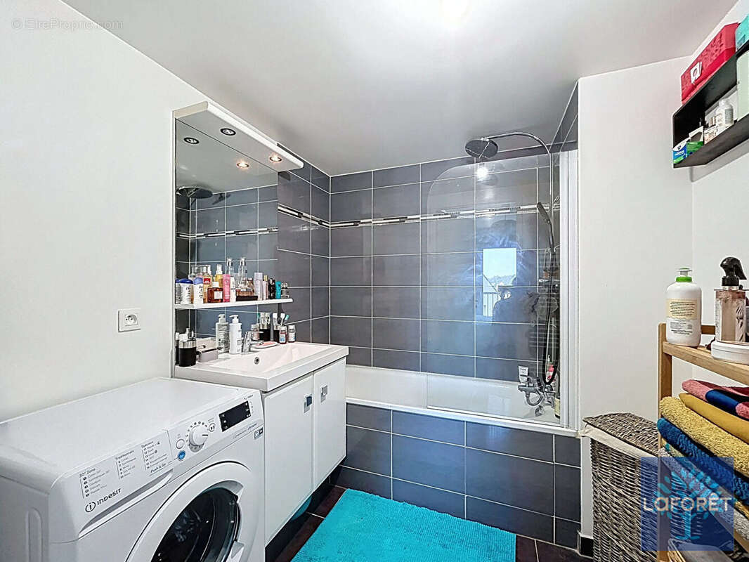 Appartement à VIGNEUX-SUR-SEINE