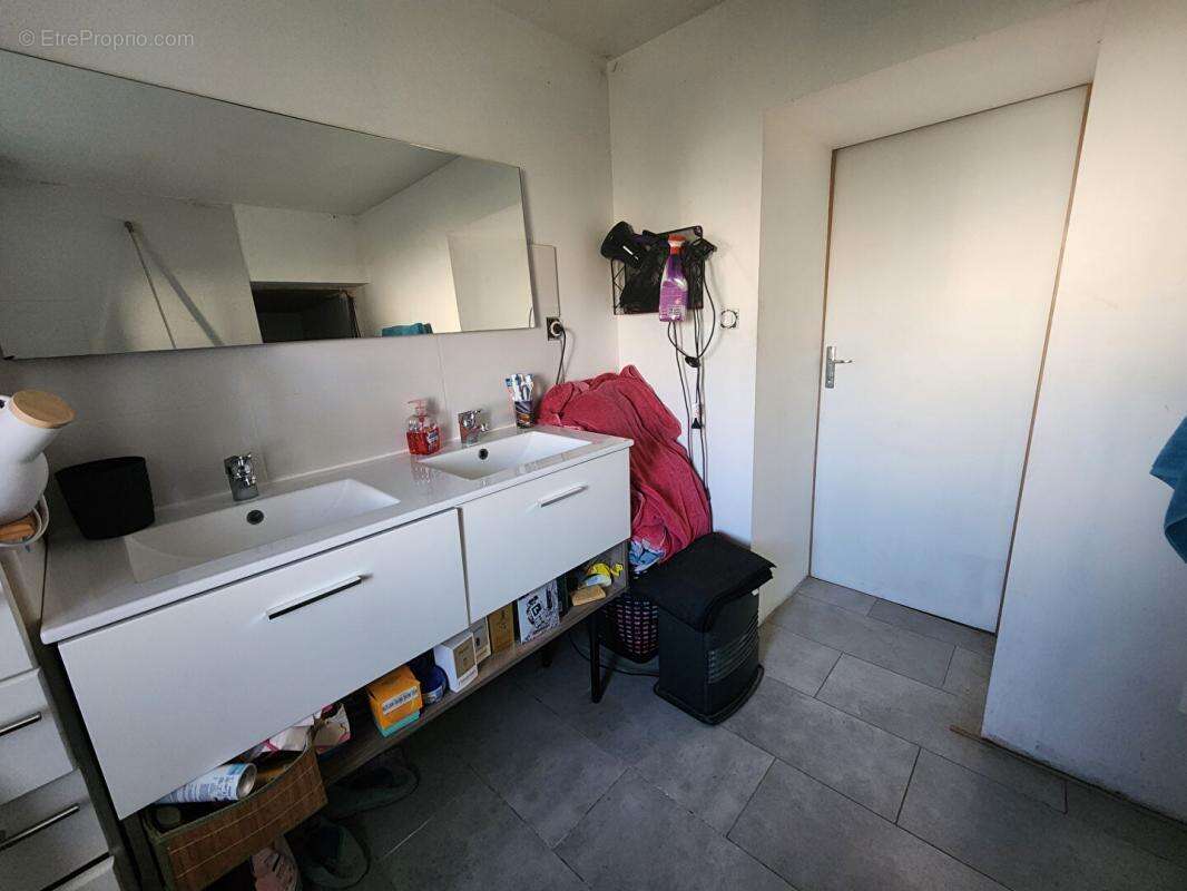 Maison à PERRUSSON