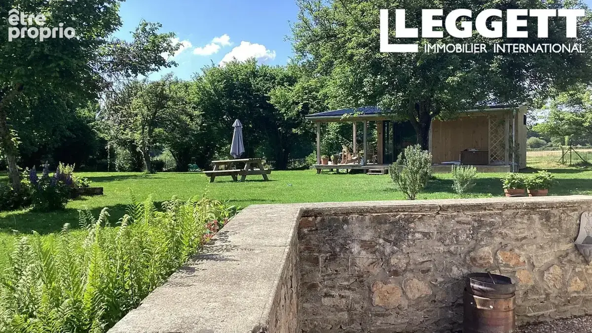 Charmante maison 2 chambres avec piscine chauffée, chalet de jardin et vue campagne – commerces à pied - photo 10