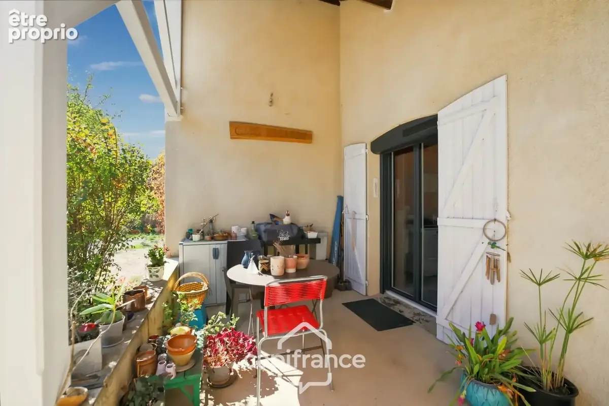 Maison de plain-pied, 3 chambres, au calme, jardin aménagé - proche de LOUHANS (71) - photo 7