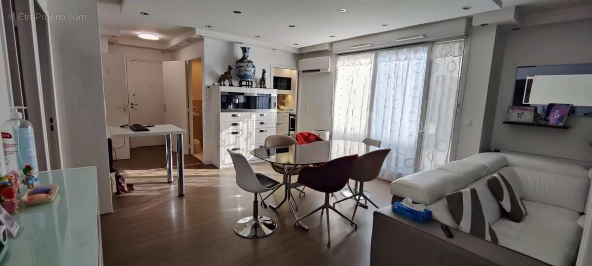 94400 vitry sur seine immeuble recent ( annee 2013) appartement 4 pieces 80.42 m² avec un jardin de 75 m² , une terrasse de 35 m - photo 2