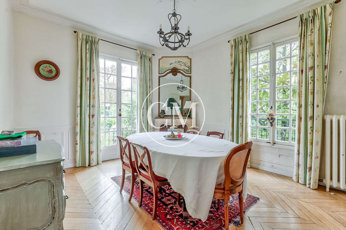 Maison à LE CHESNAY