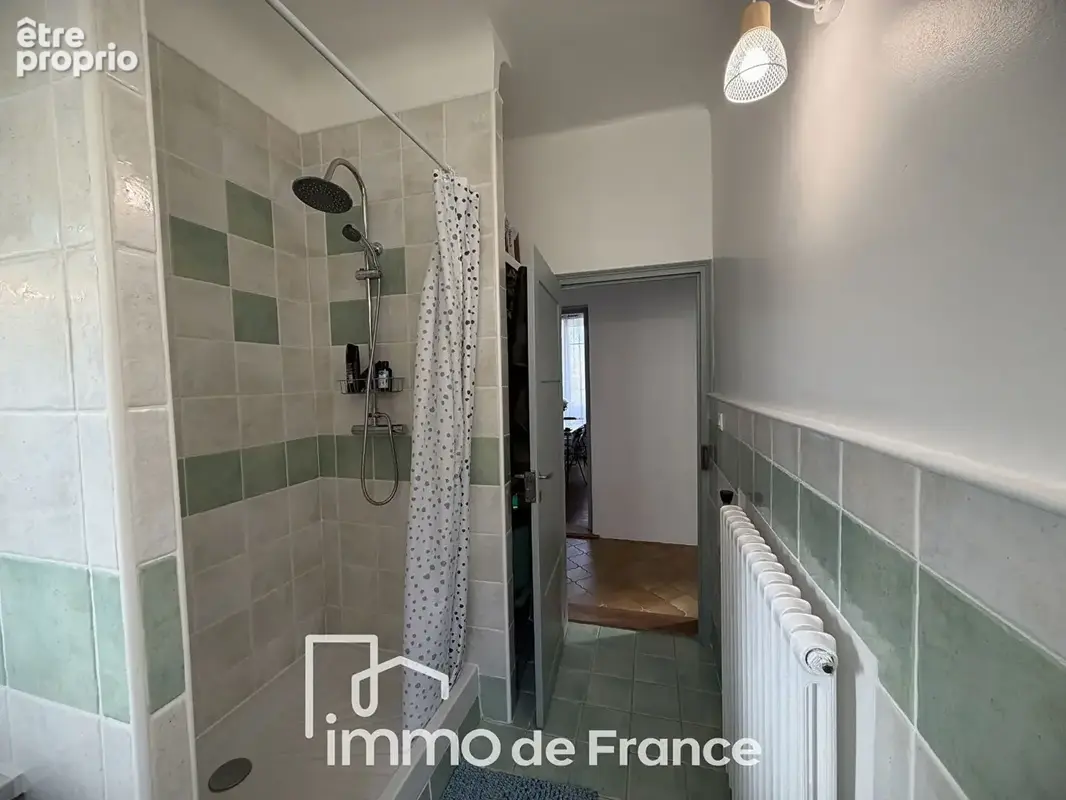 Beaux volumes pour cette maison en pierre  de 135m2 - photo 7