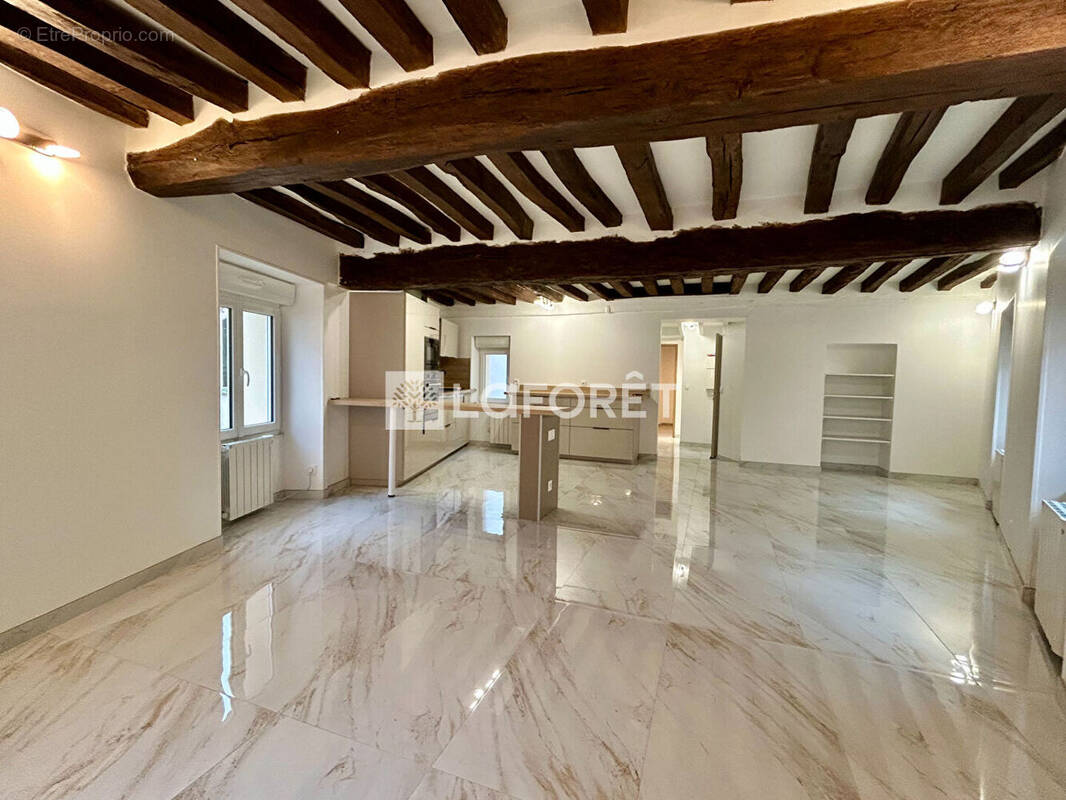 Appartement à MEULAN