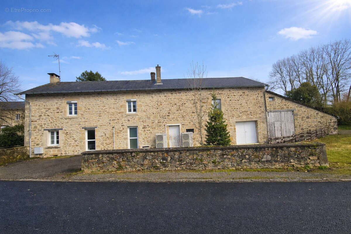 Appartement à DOMPS