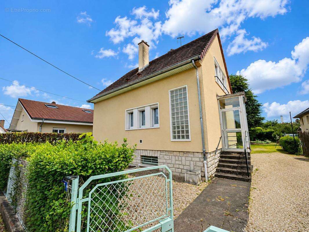 Maison à CHENOVE