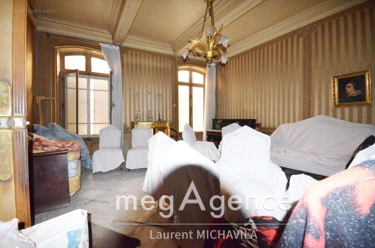 Maison à VILLENEUVE-LES-BEZIERS