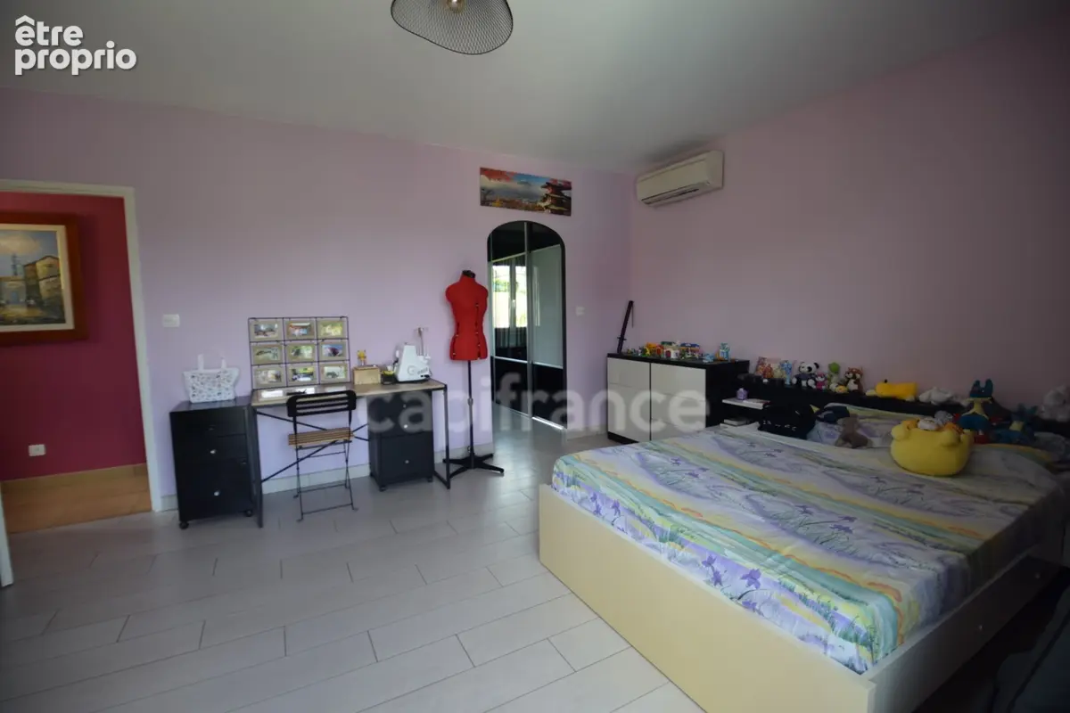 Propriété au calme - 5 chambres - T3 attenant - garage XXL - piscine - à MARMANDE (47) - photo 24