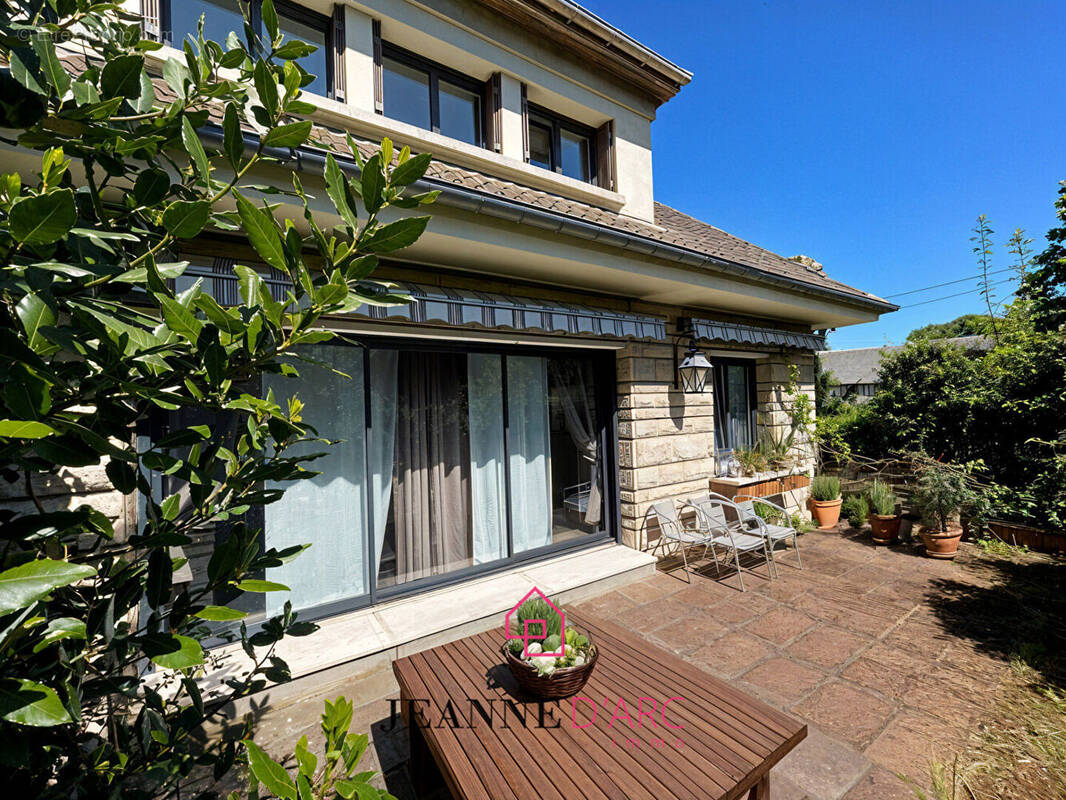 Maison à BOIS-GUILLAUME