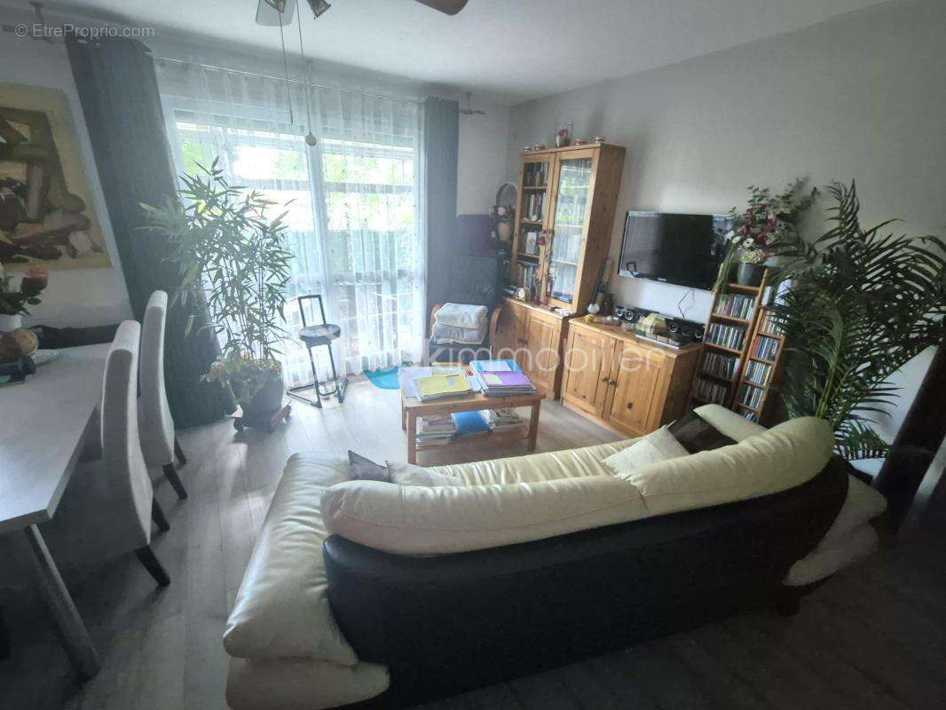 Appartement à LES MUREAUX