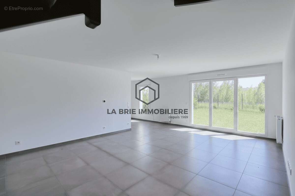 Maison 125 m² à Mennecy  - photo 4