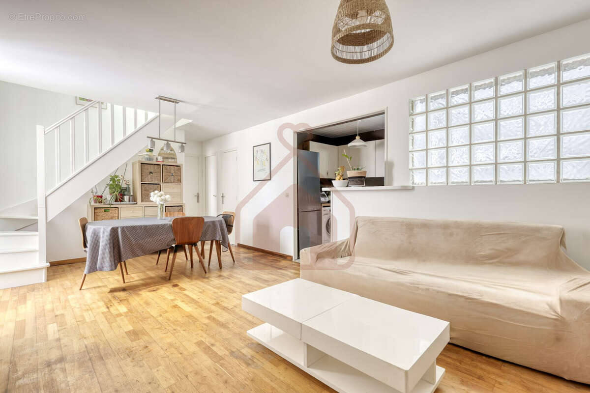 Appartement 94 m² à Le Kremlin-Bicetre  - photo 2