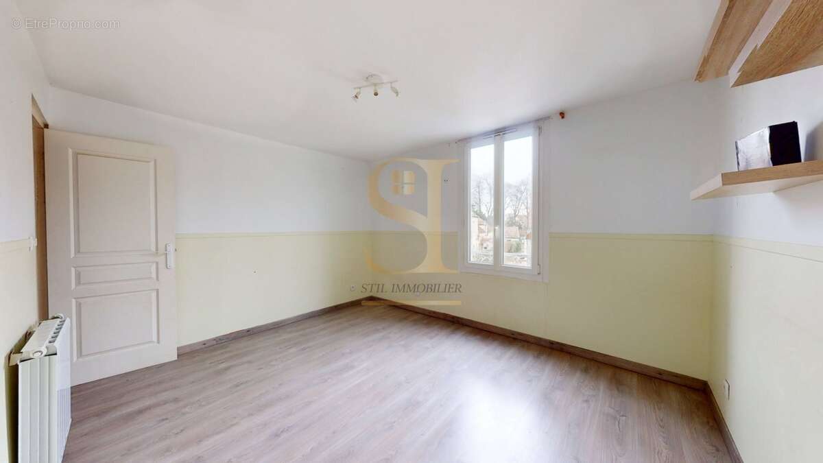 Appartement à SAINT-GERMAIN-LES-CORBEIL