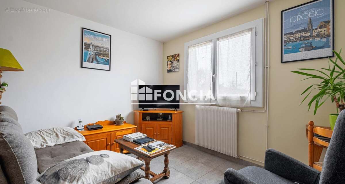Maison à DONGES