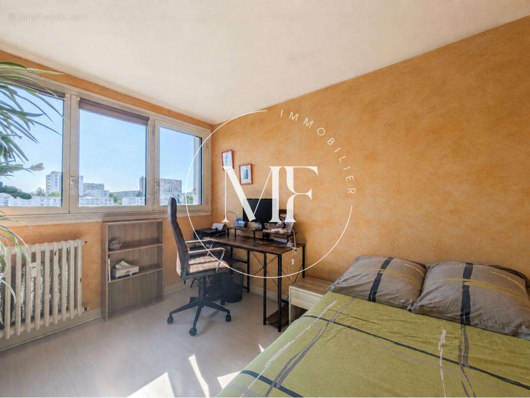 Appartement à RUEIL-MALMAISON