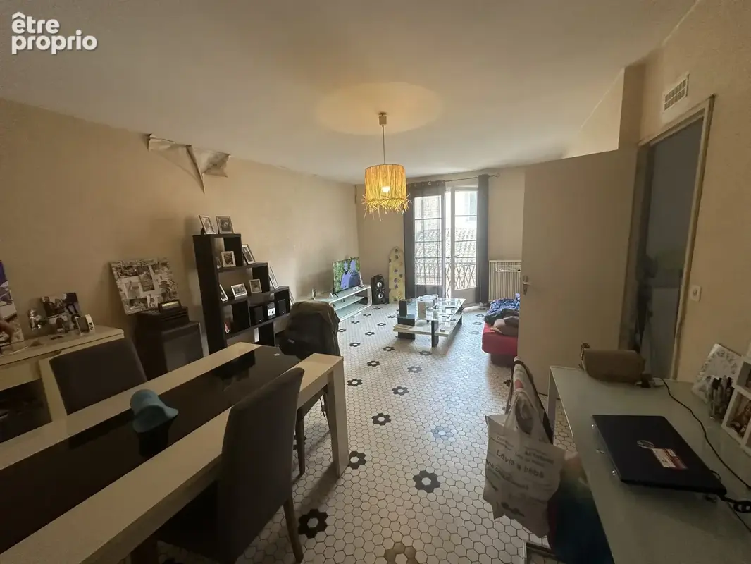 Villeneuve sur Lot appartement T2 à rénover dernier étage proche commodités - photo 2