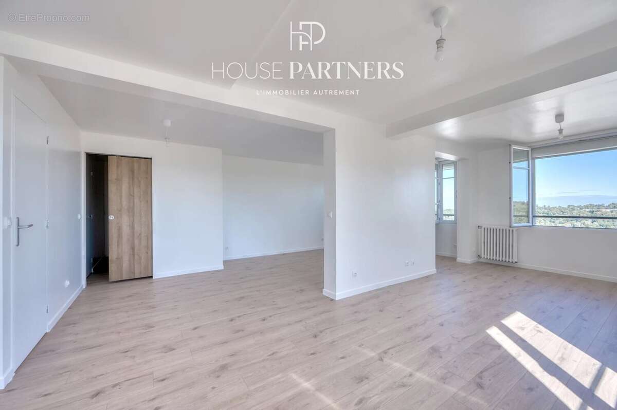 Appartement à BOUGIVAL