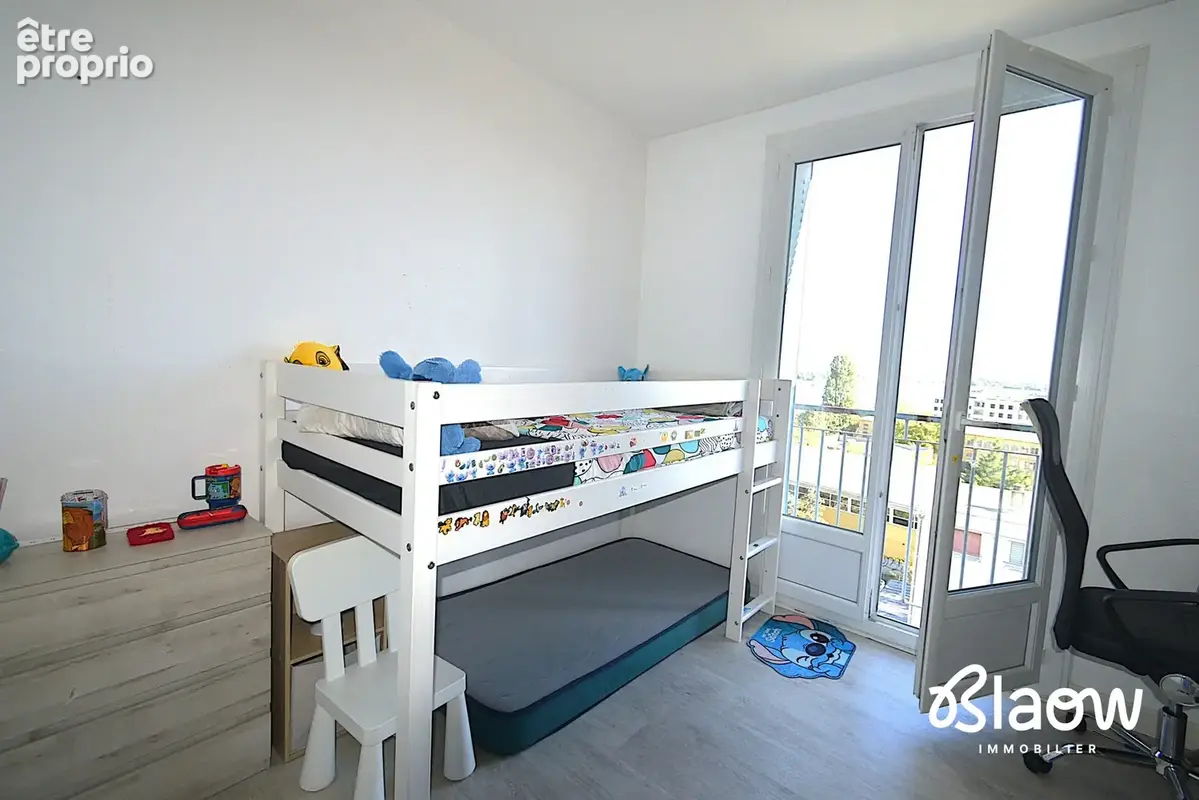 Appartement 3 pièces 56 m² à vendre à Decines-Charpieu (69150) - photo 6