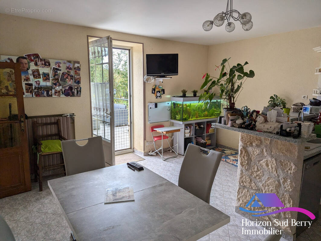 Maison à CHASSIGNOLLES