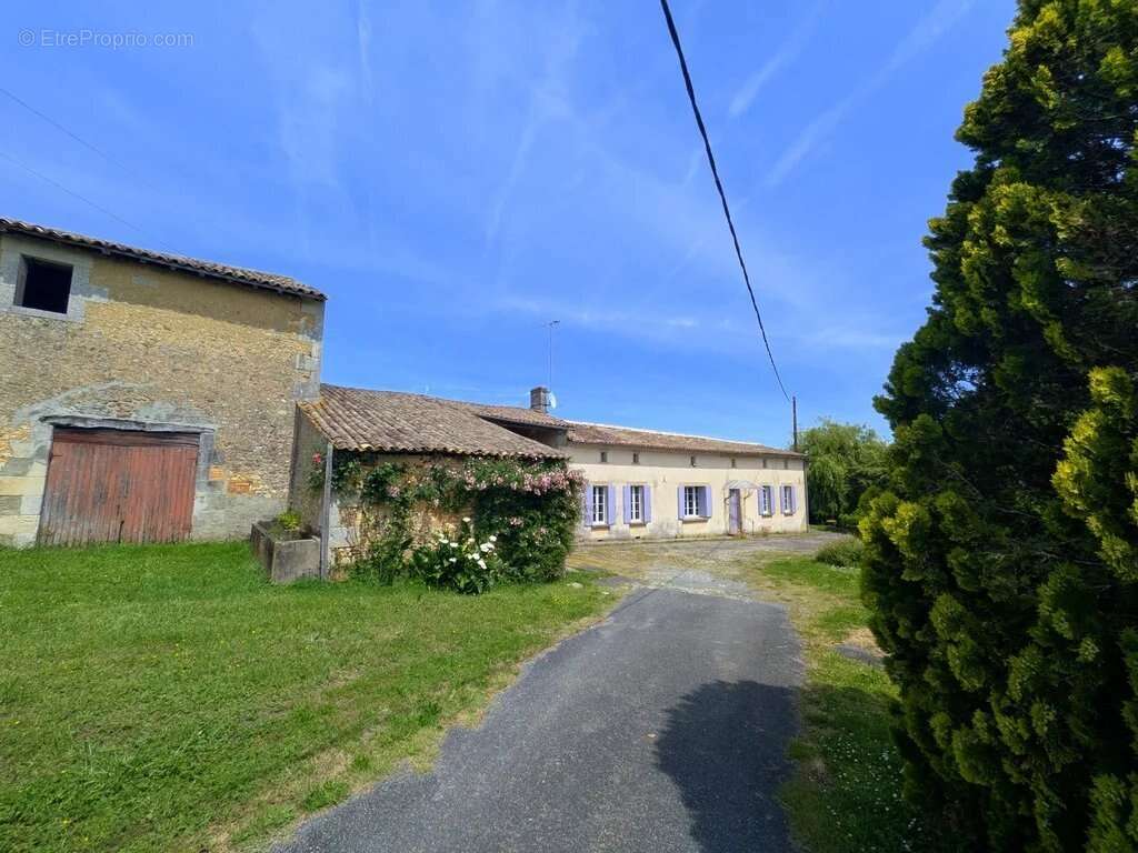 Maison à MIRAMBEAU